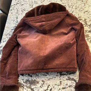 Swayed top, faux fur beautiful winter jacket. Size M. Mint condition.